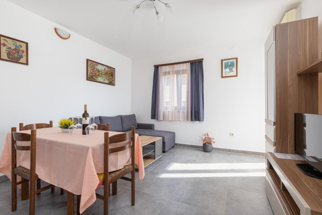 Apartamento Medak Poreč Exterior foto